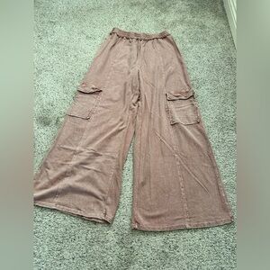 New J Her Wide-Leg Cargo Pants ~ Dusty Rose